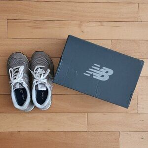 New Balance Women's 574 Gray